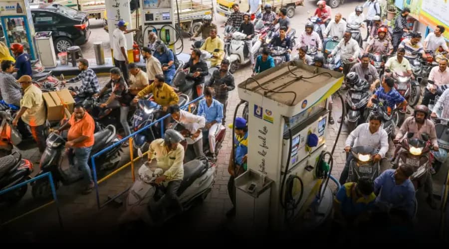 Amid Fuel Shortage, Tirupati Bunk Owner Distributes Free Petrol to Riders!