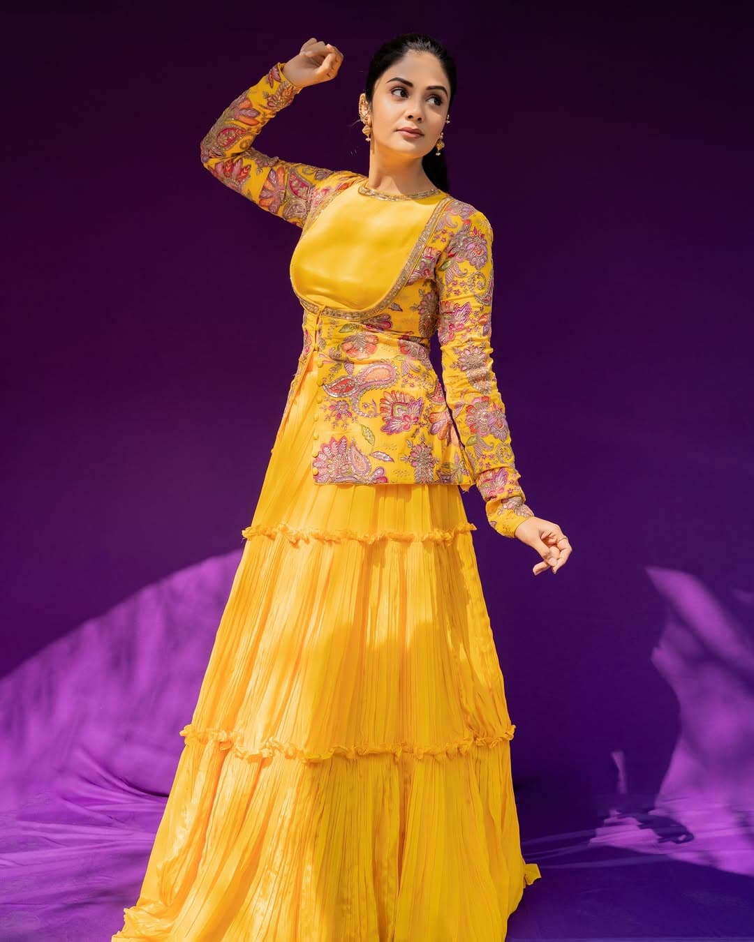 Sreemukhi Radiates Elegance in Stunning Yellow Ensemble!