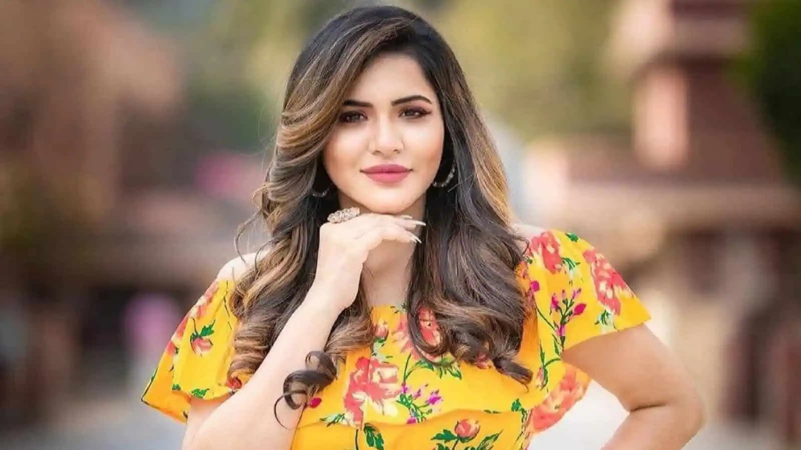 Case Filed Against Actress Ashu Reddy!