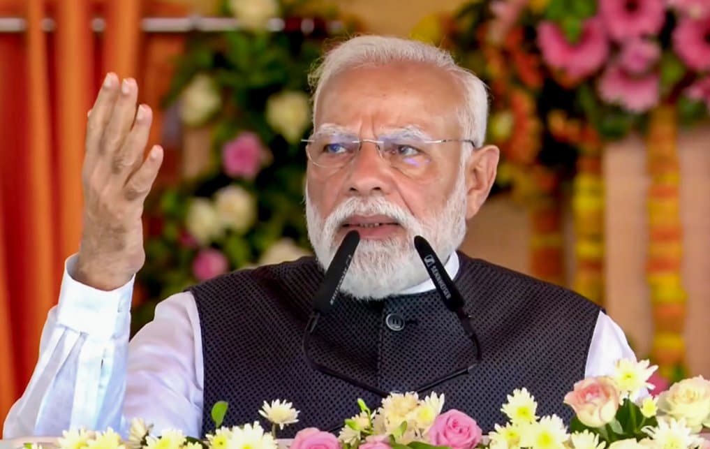 West Bengal voters voting in fear-free environment: PM