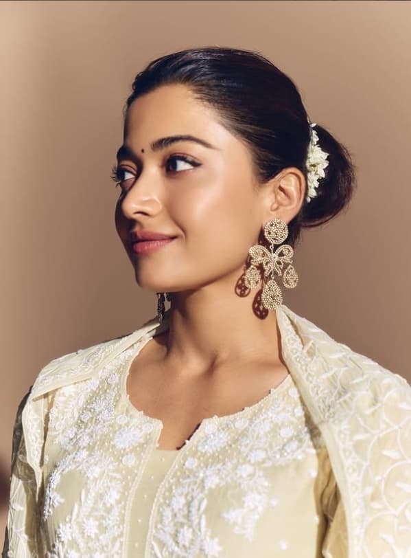 “Men should experience it at least once”! - Did Rashmika just start a new debate?