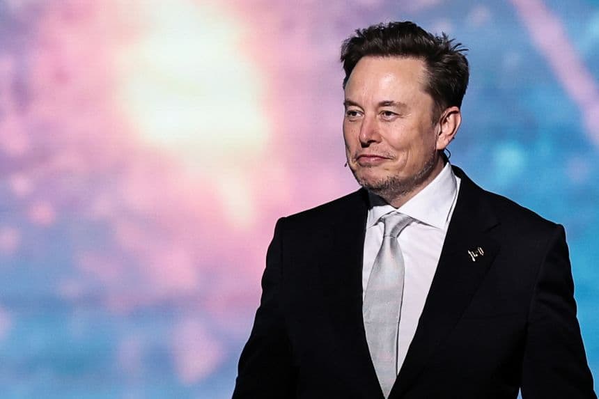 Elon Musk Makes History with a Record $1 Trillion Compensation Package!