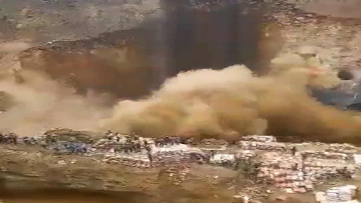 32 Killed as Bridge Collapses in Congo Copper Mine