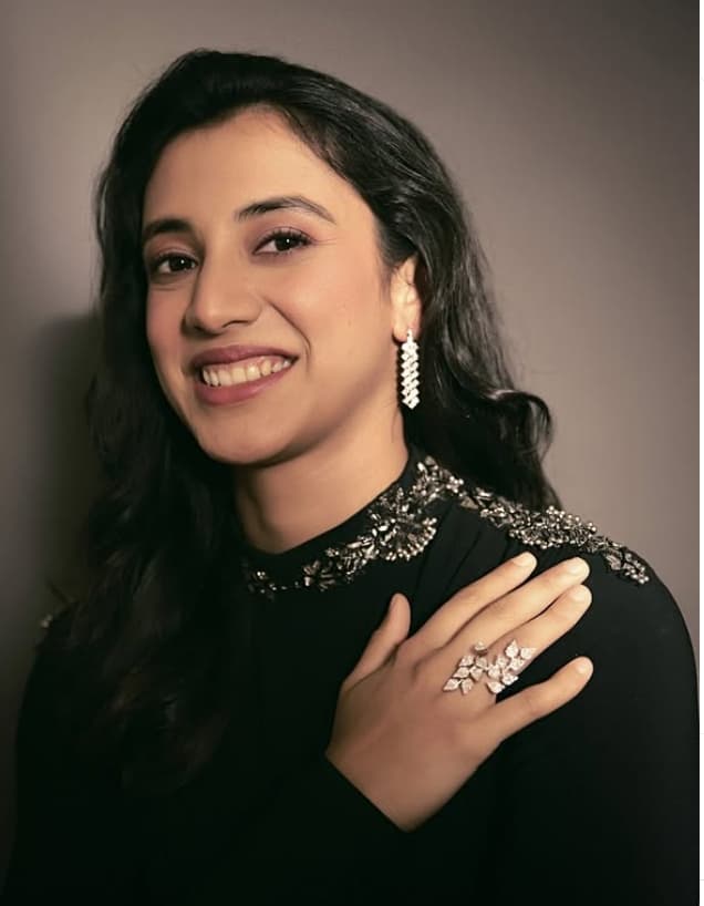 Smriti Mandhana Deletes All Wedding Posts After Sudden Setbacks!