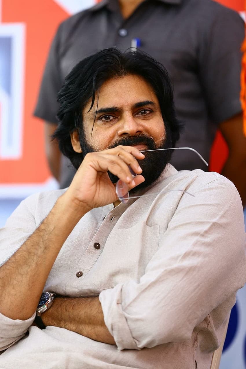 Pawan Kalyan’s Big Sacrifice: Mortgage of Pithapuram House for Producer