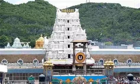 Security Lapse at TTD Temple in Tirupati: Unidentified Man Scales Gopuram