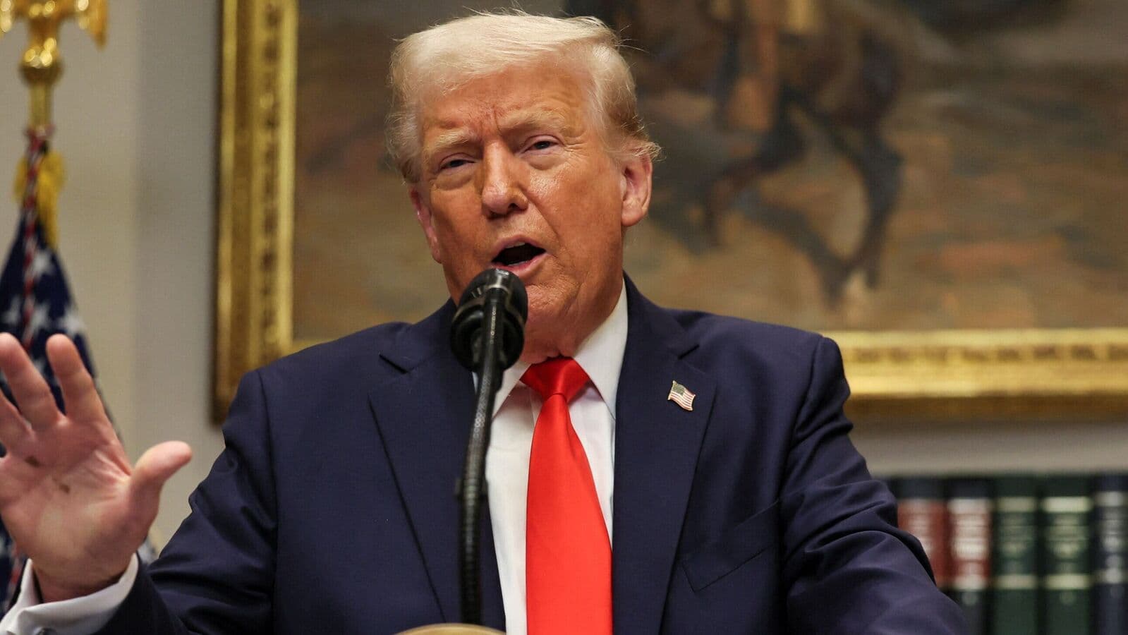 Stock Markets Tumble Following Trump’s Tariff Warnings