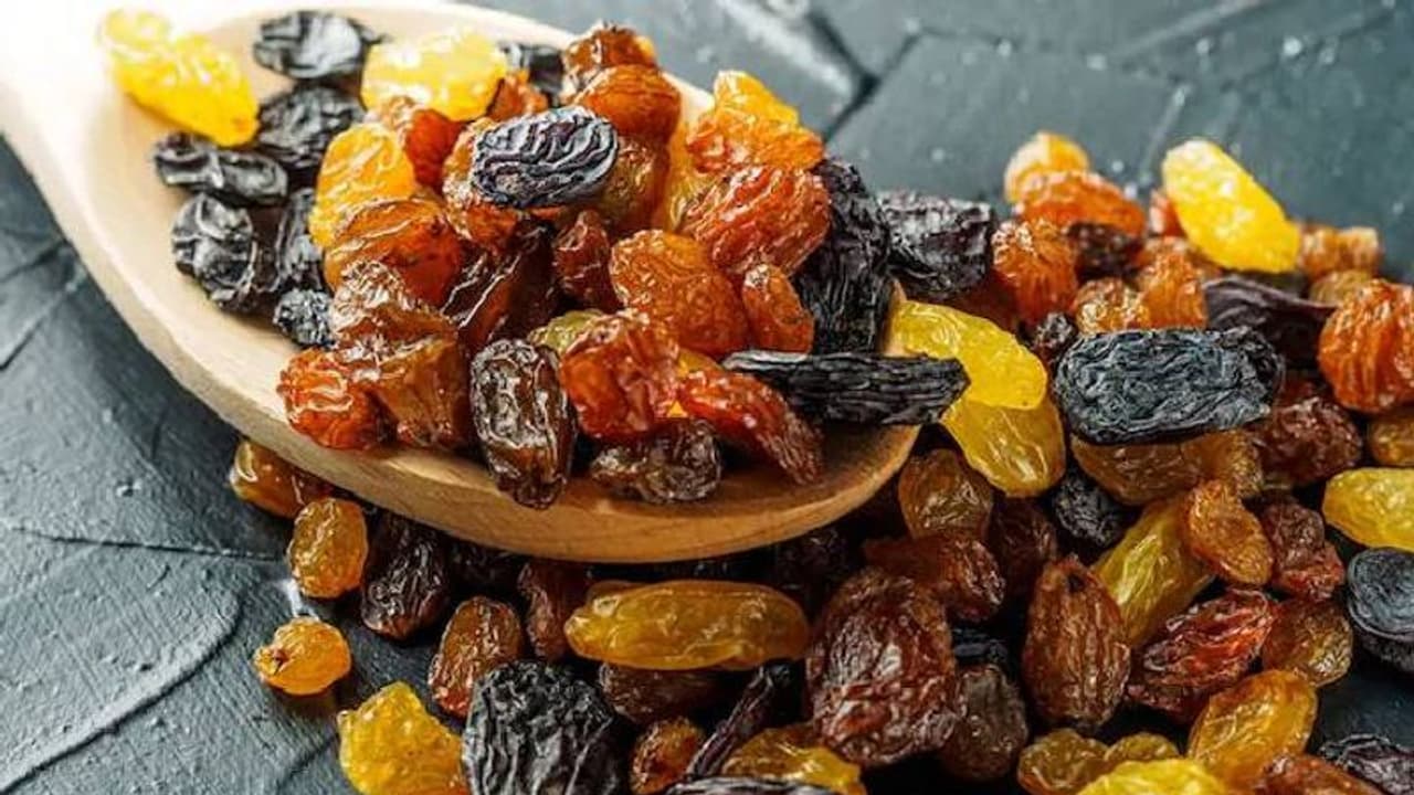Doctors Recommend Raisins as Best for Heart and Blood Pressure Health