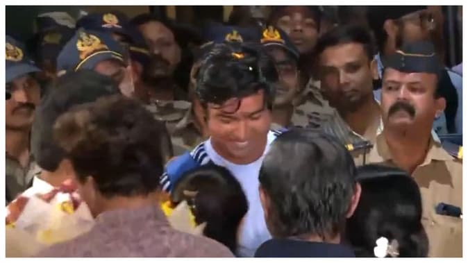 Grand Welcome for Under-19 World Cup Team in Mumbai..