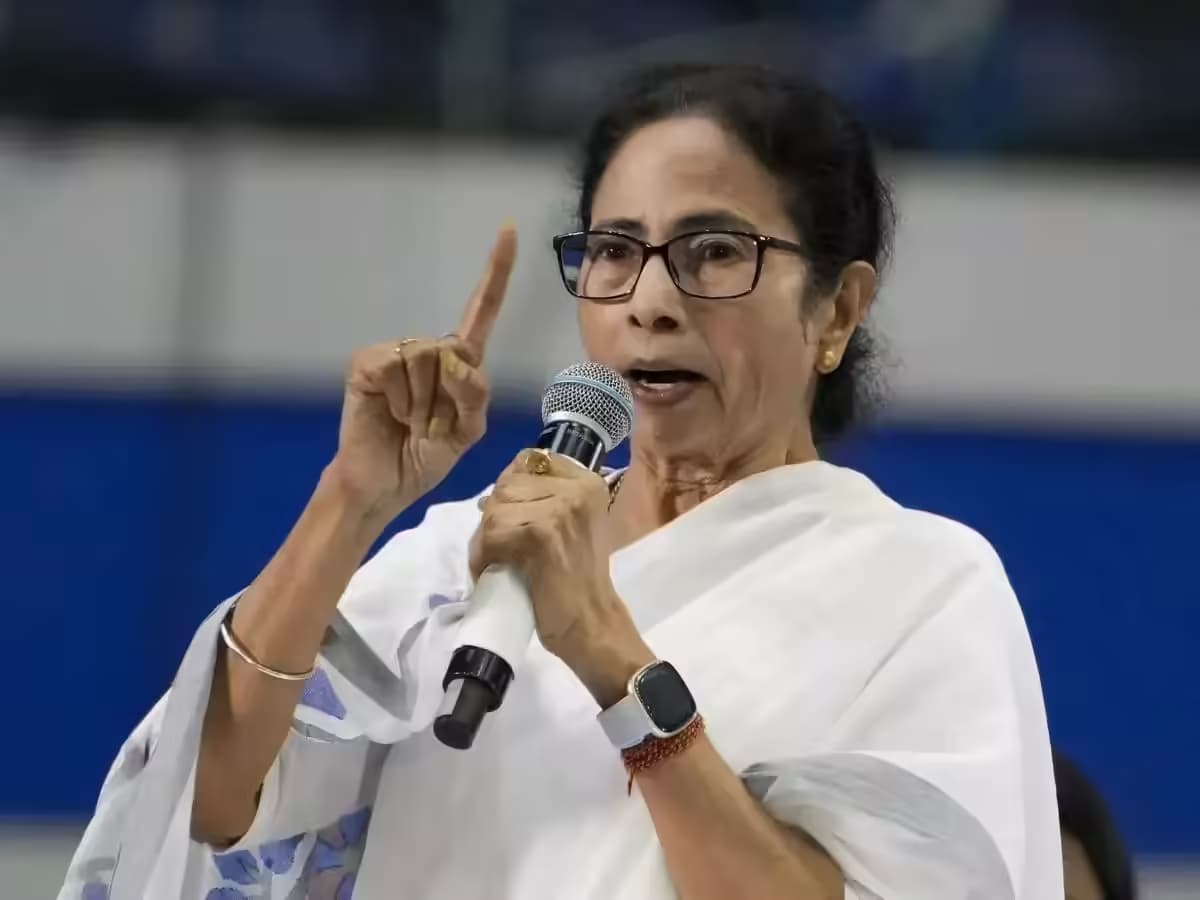 Mamata Banerjee Slams BJP Over “Protocol Violation” Row During President’s Siliguri Visit!