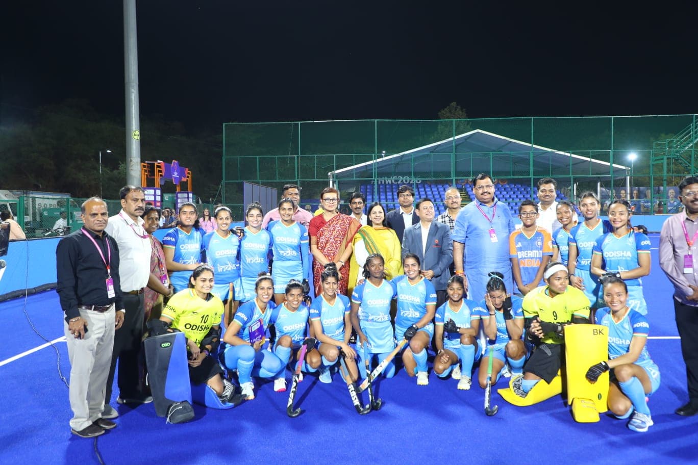 India wins over Wales.. Women's hockey team in semis