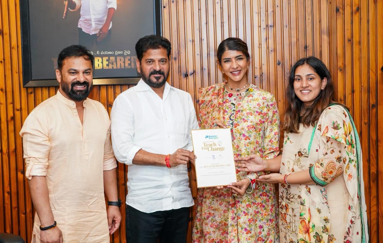 Manchu Lakshmi Meets CM Revanth Reddy