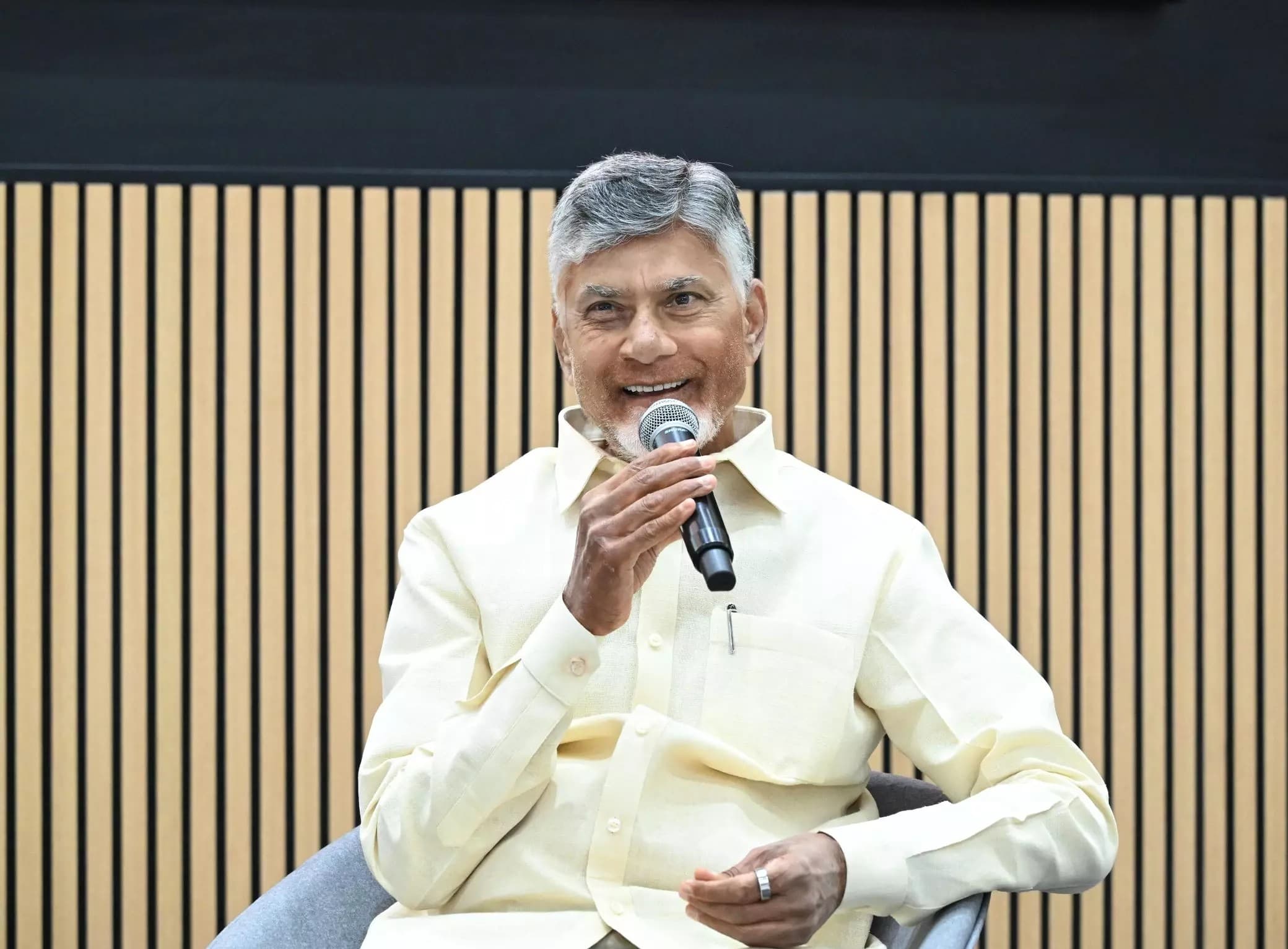 CM Chandrababu introduces Amaravati Capital resolution in the Assembly