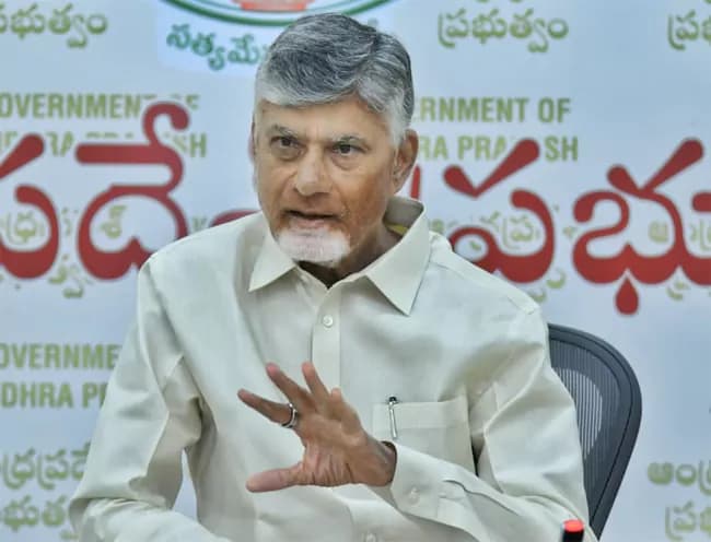 Do Not Miss Deadlines; Do Not Compromise on Quality: CM Chandrababu Warns on Capital City Works