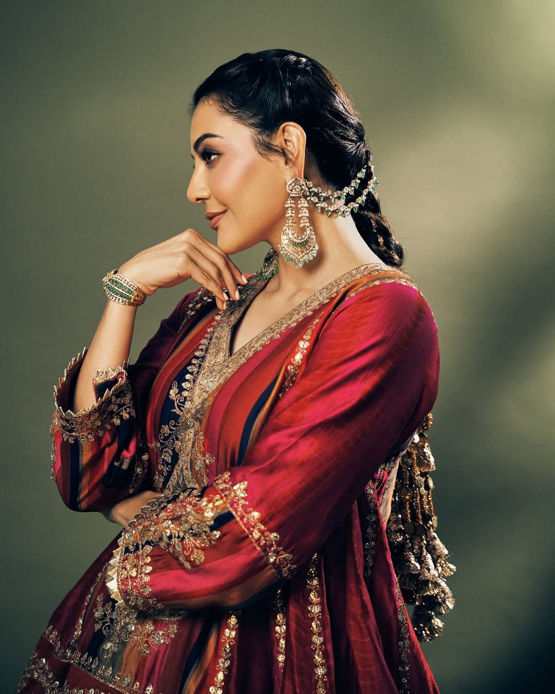 Kajal Aggarwal Royal Look