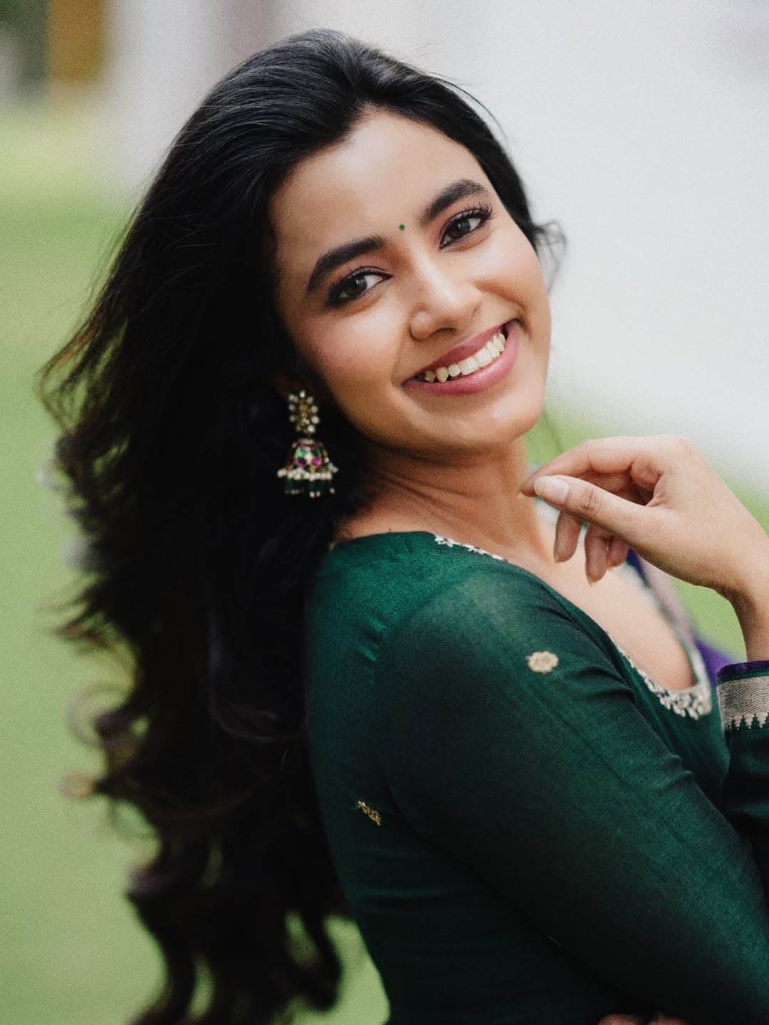 Sivani Graceful Look