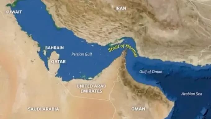 Trump Announces Blockade of the Strait of Hormuz in a Major Move