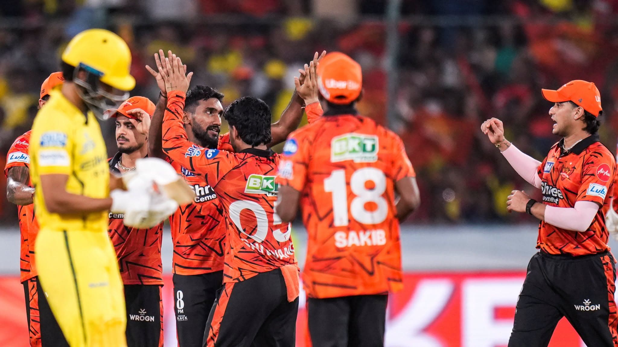 SRH Breaks into Top 4... Super Victory Over Chennai