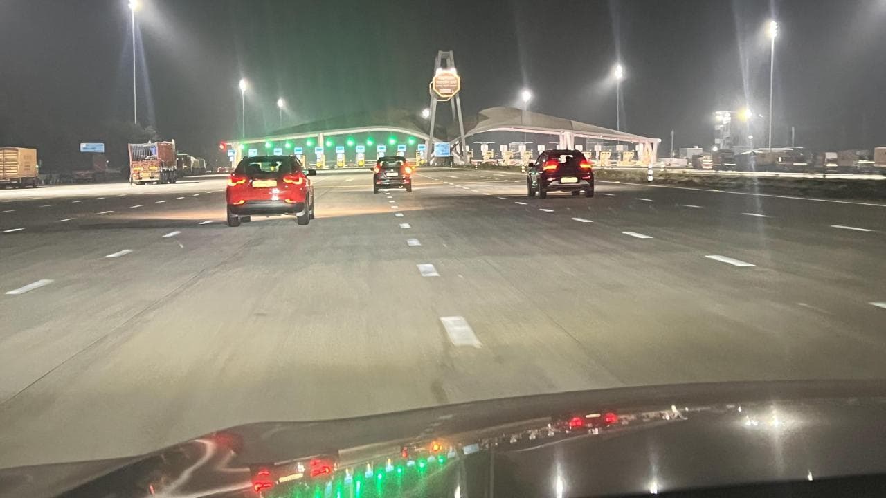 Toll Plazas Turn Trouble Spots: Delays, Safety Risks, and Poor Management Exposed!