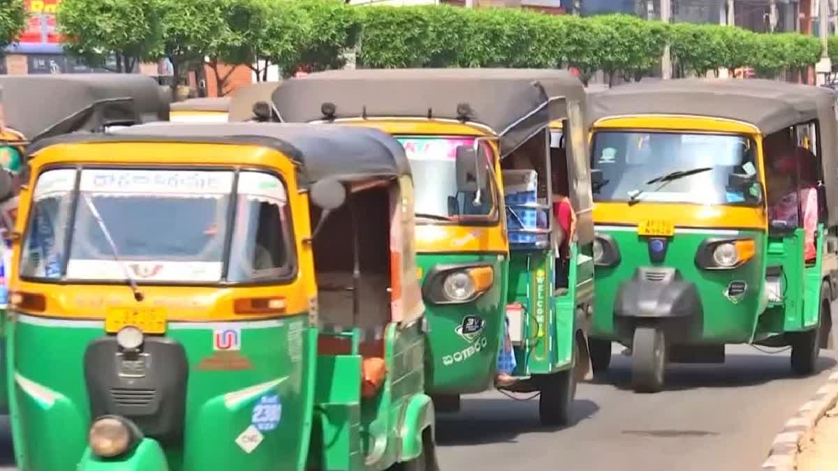 Free Marathi Language Classes Introduced for Auto and Cab Drivers